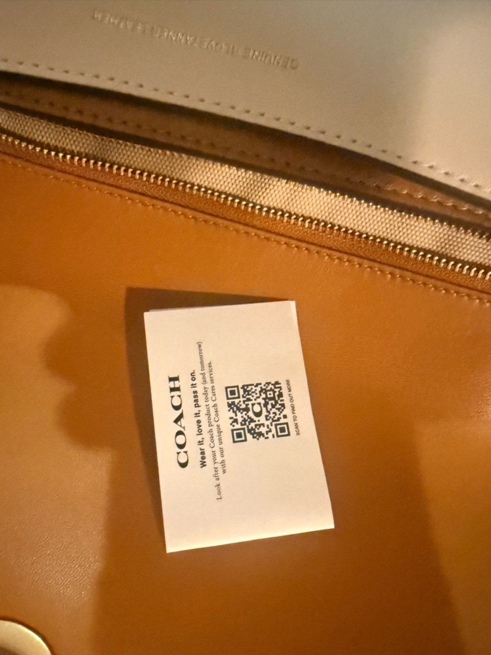 Coach Cream Leather 'Dinky'  Crossbody Bag with Gold Chain Strap - Picture 7 of 11